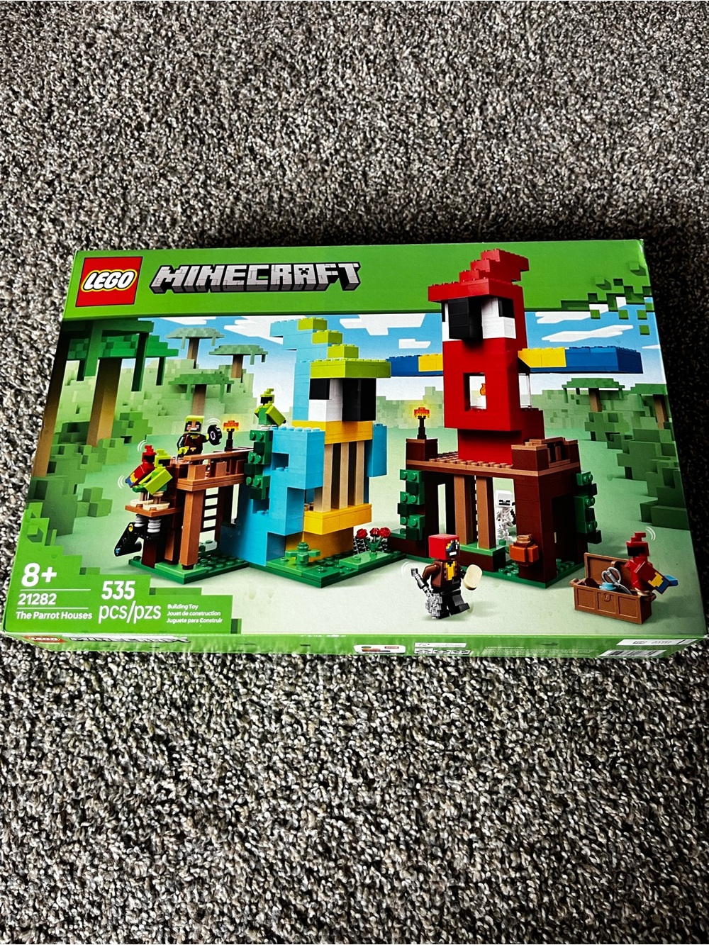 Lego Minecraft The Parrot Houses Building Set - Red, Blue & Yellow NWT